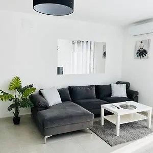 Hébergement de vacances Maison 4 Personnes Avec Jacuzzi, Marignane